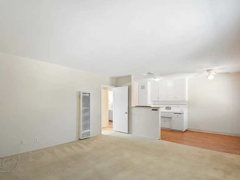 236 E Olive Ave #K — Photo 2