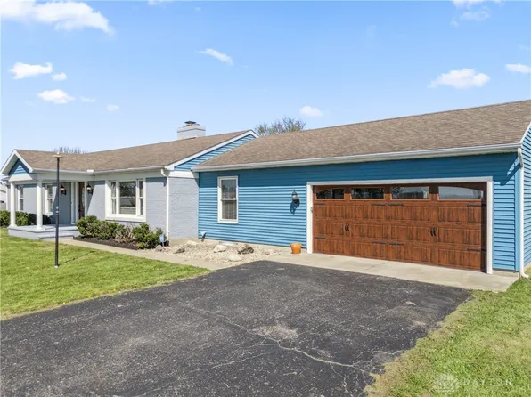 3050 Hoop Rd, Xenia, OH 45385