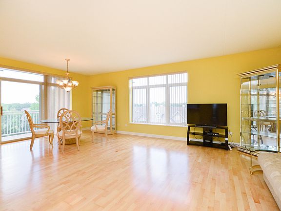 4th image of 8400 Callie Ave Unit 315