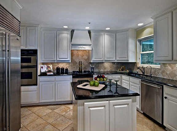 5th image of 4239 Glenaire Dr