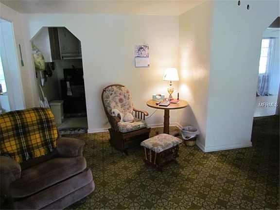 5th image of 213 Grande Vista St