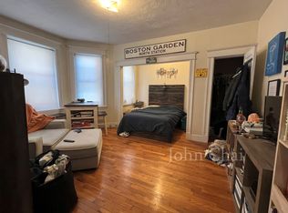 225 Kelton St #1, Boston, MA 02134