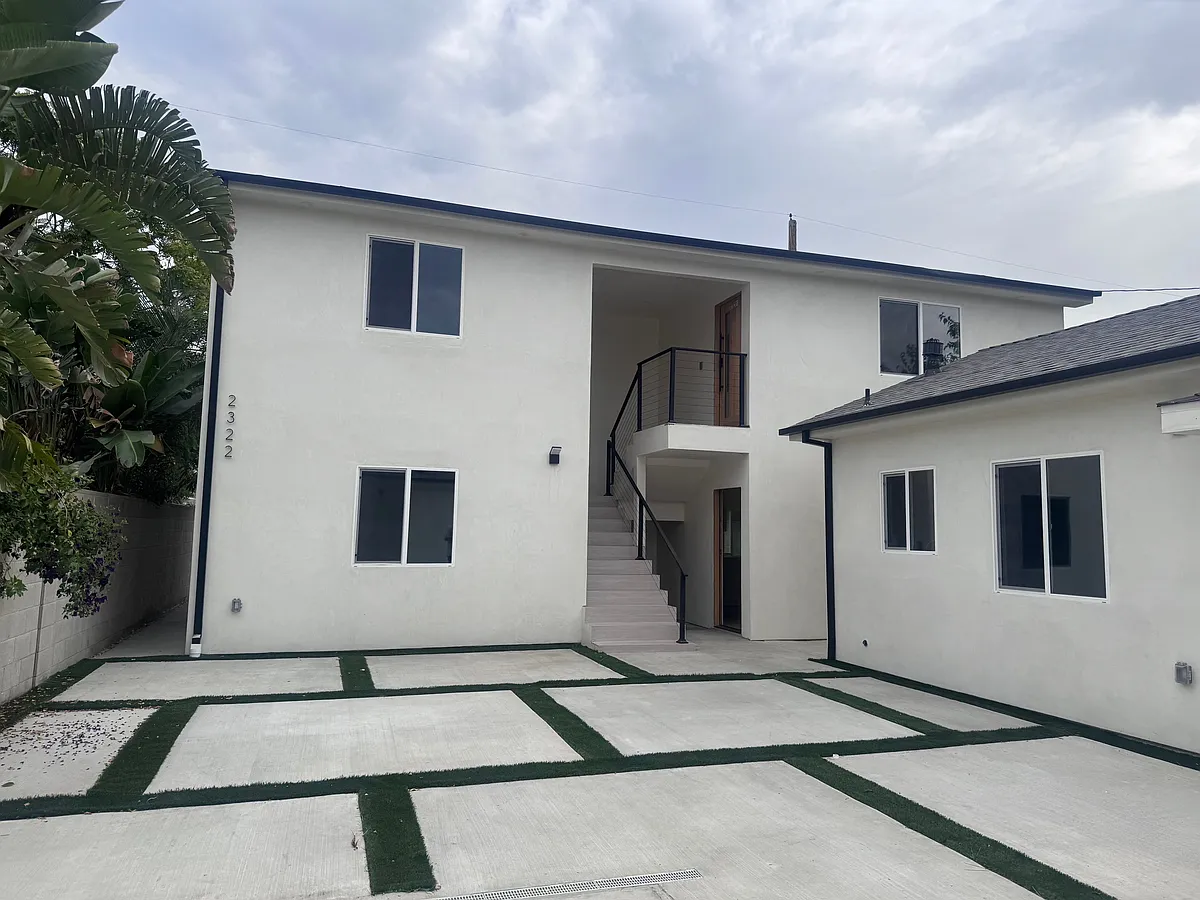 Single ADU is to the right with a separate entrance - 2320 N Naomi St #101