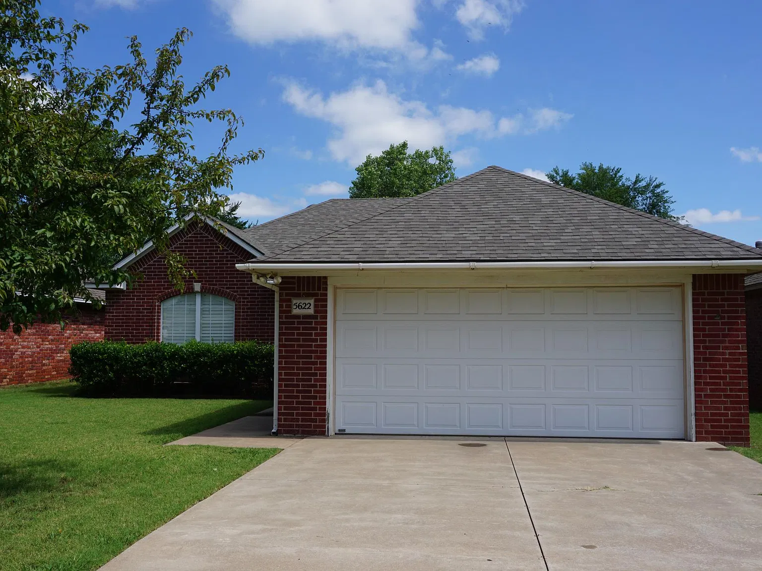 3 bed, 1610 sqft, $1,550 — Photo 2