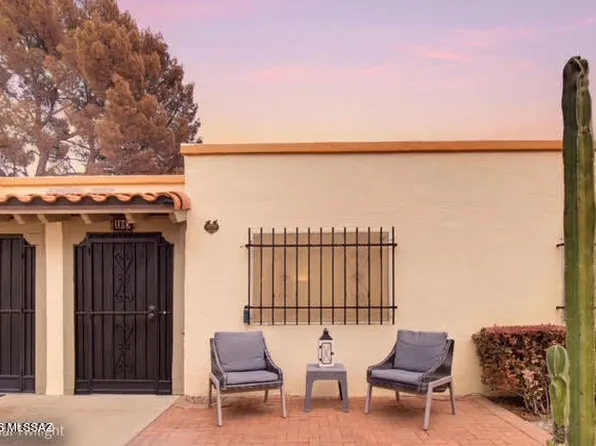 105 W Calle Del Ano, Green Valley, AZ 85614