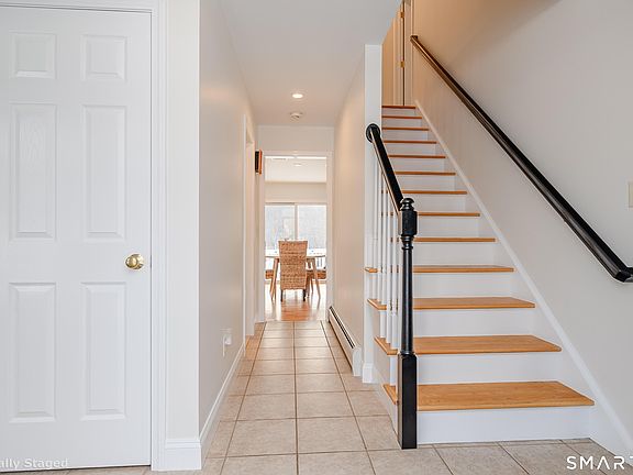 4th image of 73 Dodgingtown Road