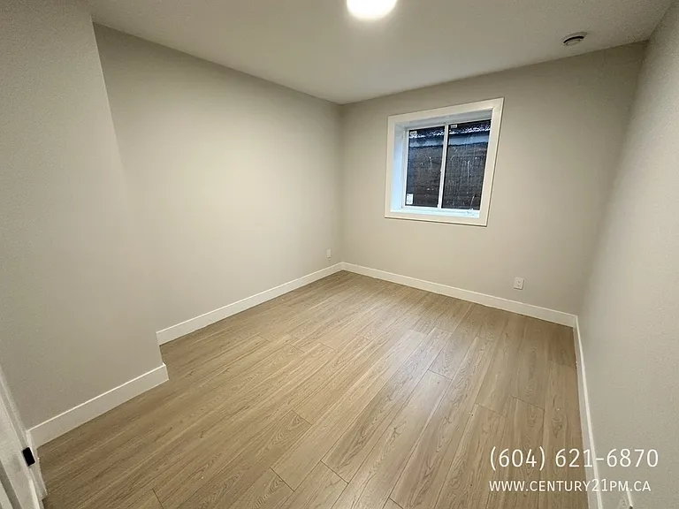 20264 27a Ave #1 — Photo 4