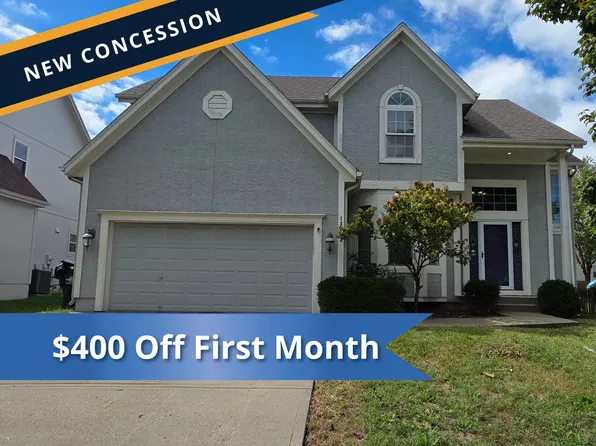13232 Carter St, Overland Park, KS 66213