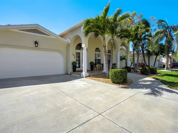 609 Osceola Rd, Belleair, FL 33756