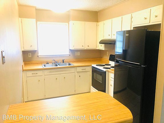 4th image of 4236 Fairwood Dr