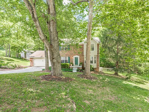 3rd image of 1702 Cortina Cir