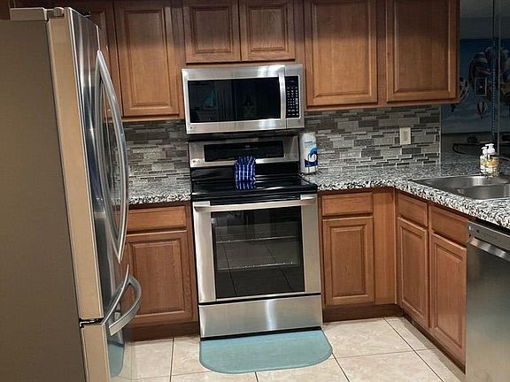5th image of 108 E Coronado Dr #108