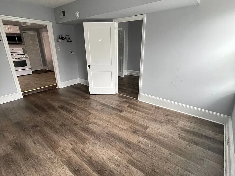 239 Bridge St — Photo 16