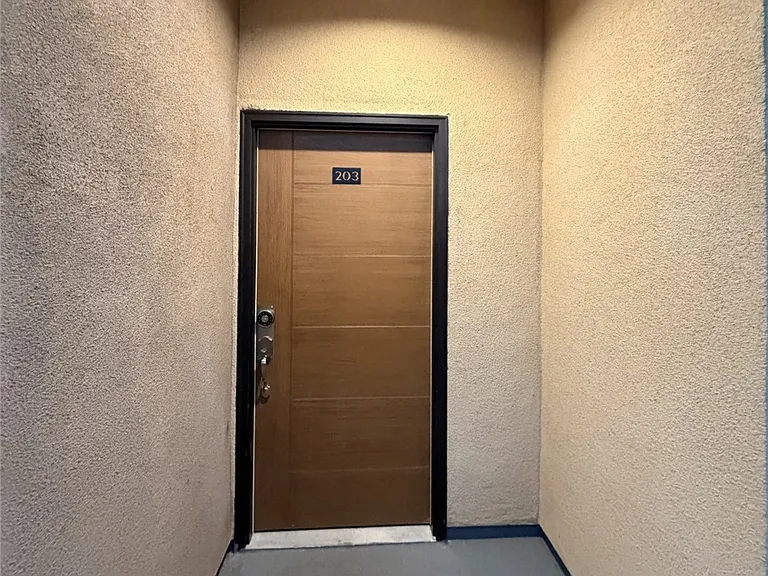 511 Azusa Ave #203 — Photo 3