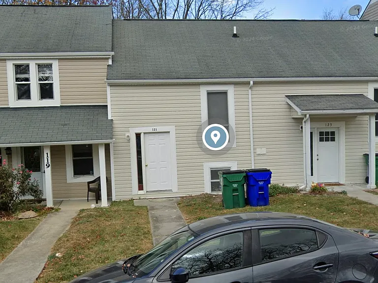 121 Lucas Dr — Photo 1