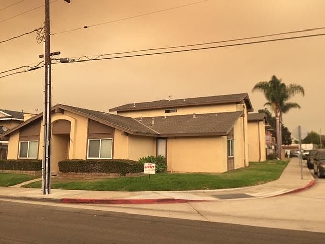 Outside of 4 unit apartment