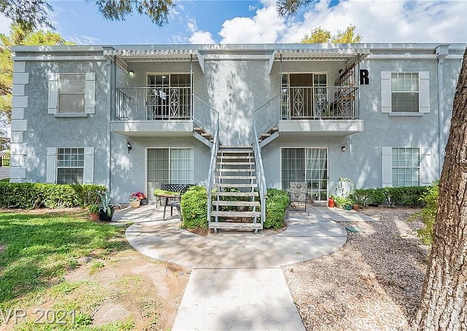 2nd image of 3823 S Maryland Pkwy #8