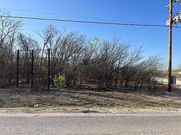 2nd image of 1801 Country Club Rd #300