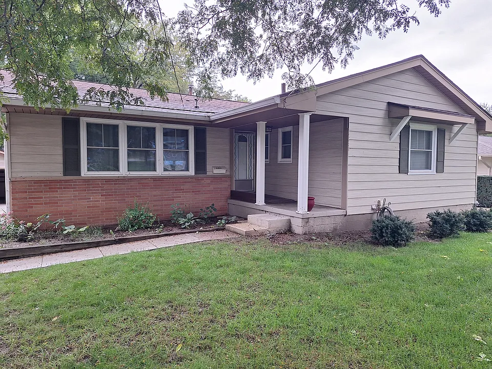 Meadow Ln