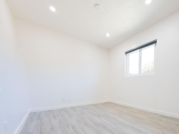 5th image of 1376 Calle Violeta
