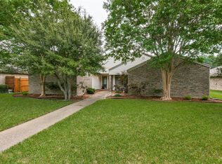 10122 Panther Ridge Trl, Dallas, TX 75243