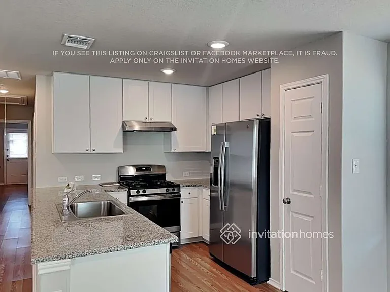 5445 Verdugos Palace — Photo 6