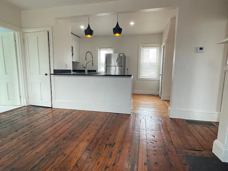 436 W Fountain St #1 — Photo 3