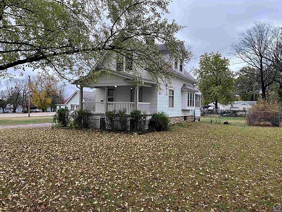 2nd image of 2818 SE Kentucky Ave