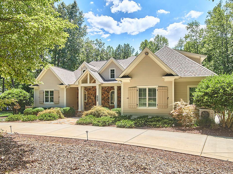 1st image of 340 Fox Hill Farm Dr