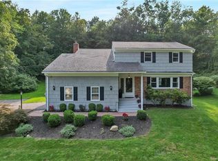 8 Palma Rd, Somers, NY 10589