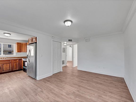 5th image of 220 NW 7th Ave #1