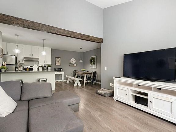 2nd image of 15438 La Mirada Blvd #Hh204