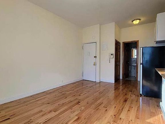 3rd image of 309 E 37th St #1M