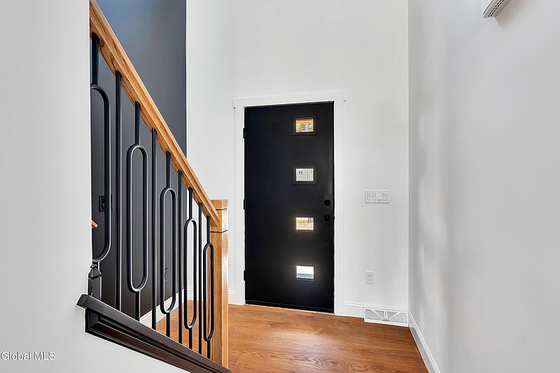 4th image of 76 Schuurman Road