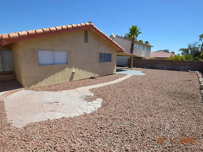 6845 Zamora Dr — Photo 21