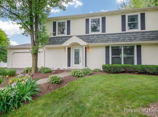 2026 Coach Dr, Naperville, IL 60565