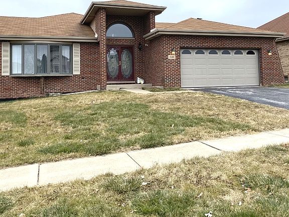 3rd image of 5120 W 190th Pl