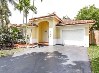 5766 NW 98th Ct, Doral, FL 33178