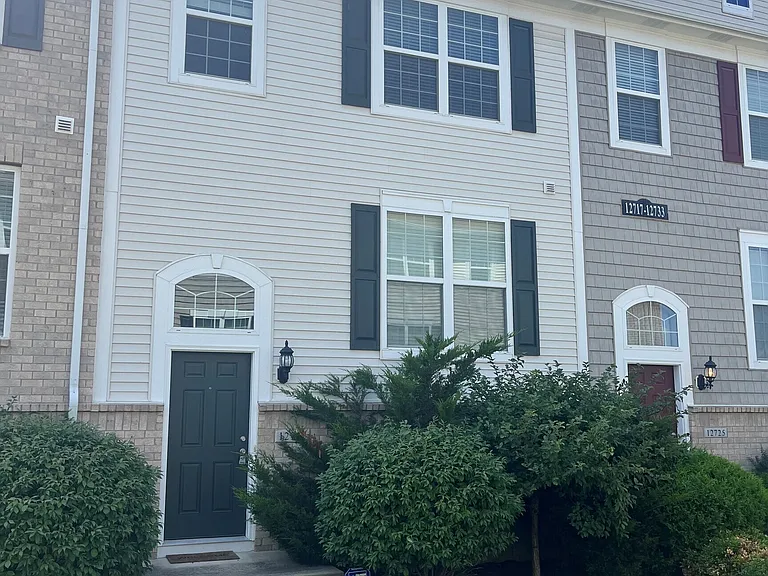 12721 Tamworth Dr — Photo 2