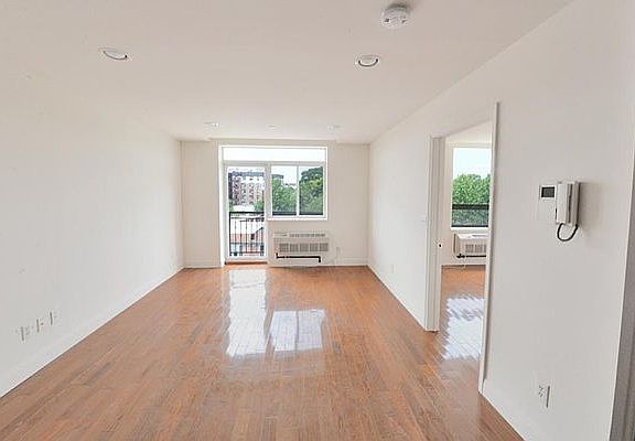 5th image of 14148 84th Dr #5C
