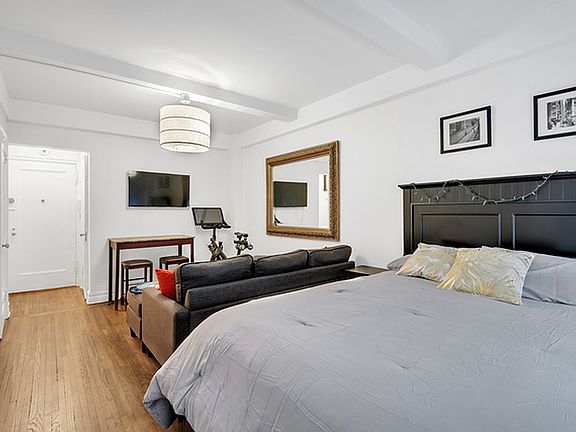 2nd image of 457 W 57th St #611