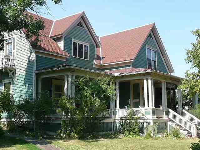 1st image of 414 N Benton Ave