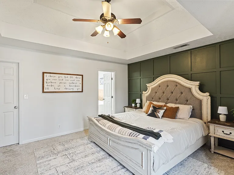 3467 Melrose Dr — Photo 8