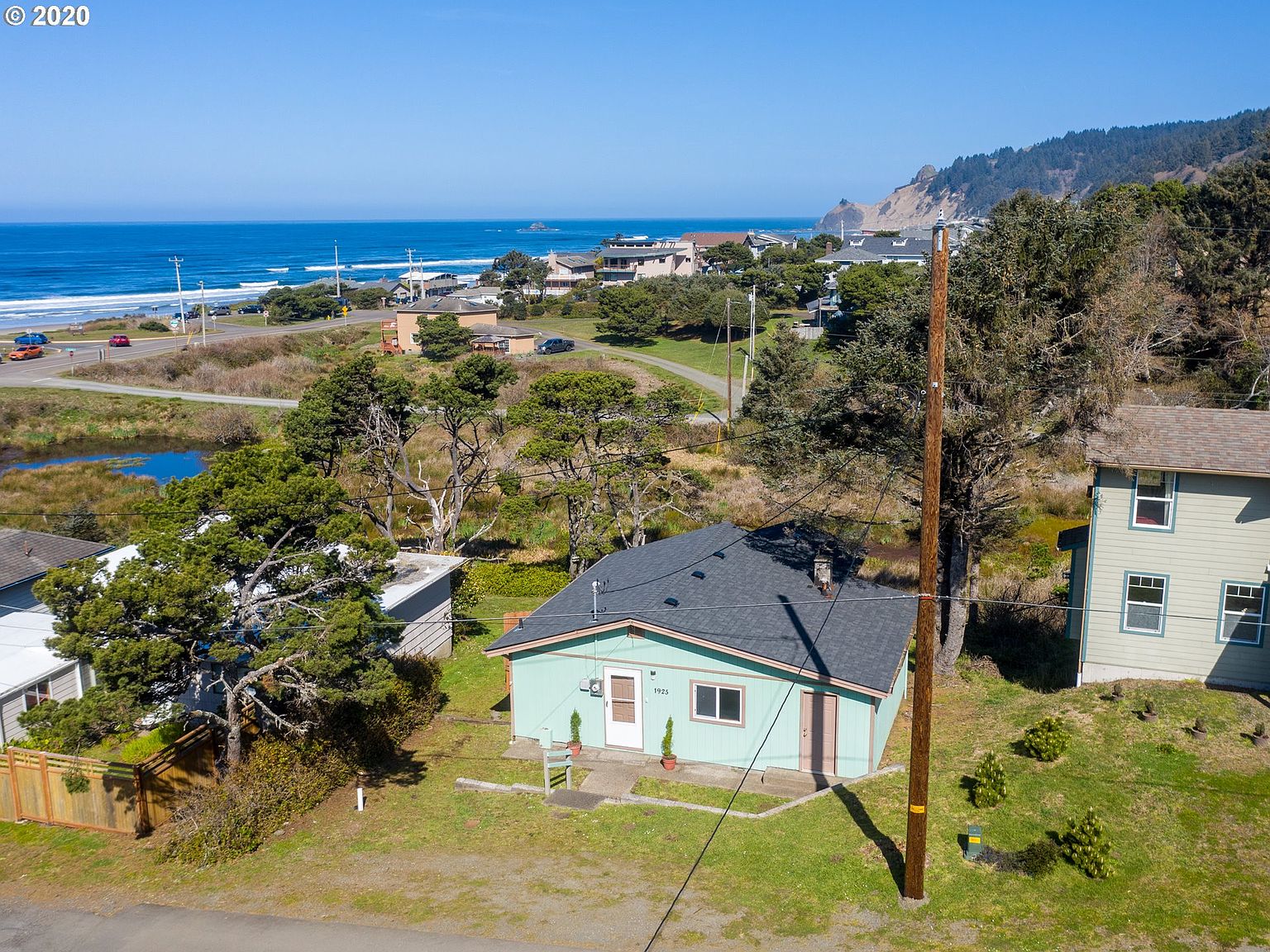 4211 Se Jetty Ave Lincoln City Or 97367 Zillow