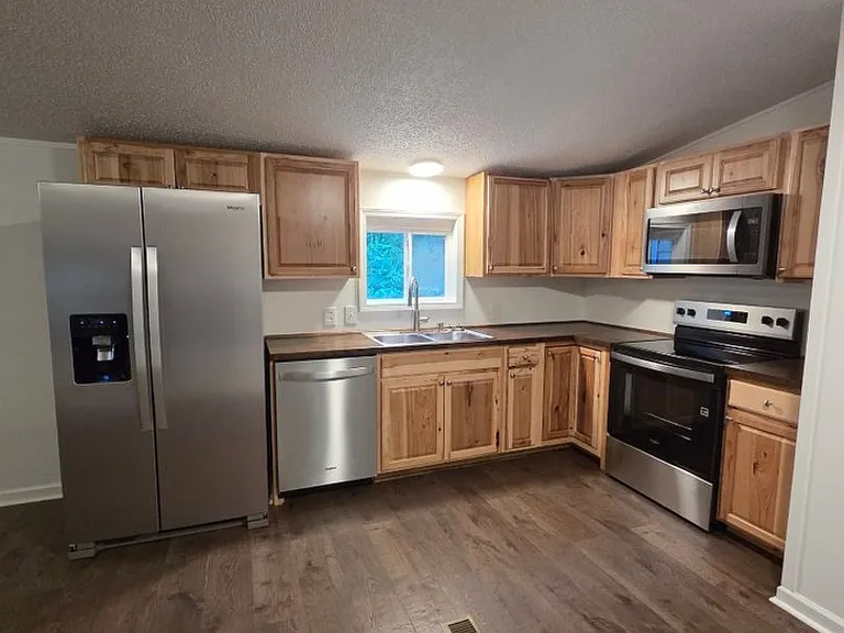 431 Joe Mountain Rd — Photo 4