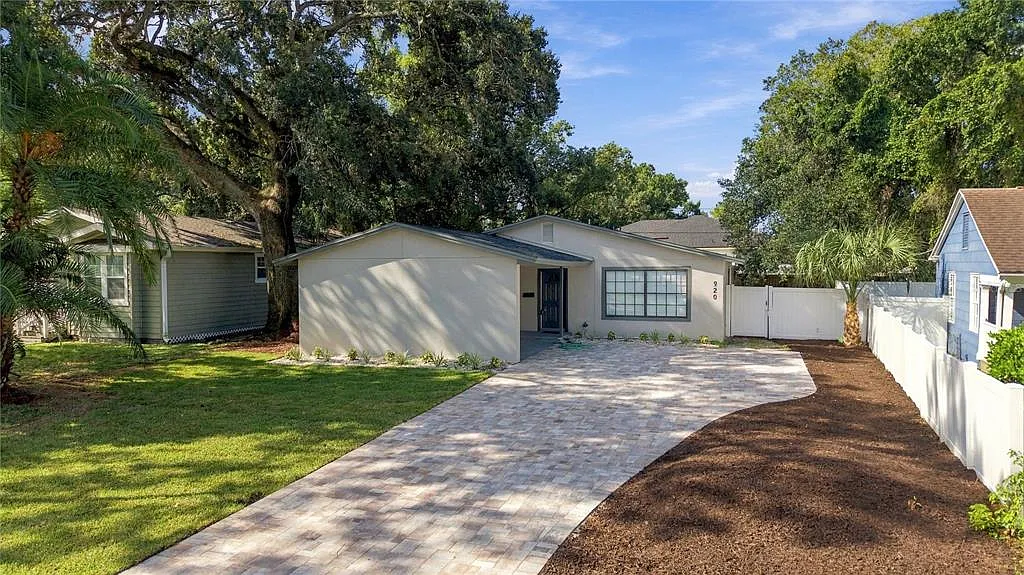 3 bed, 2.5 bath, 1628 sqft, $3,200 — Photo 4