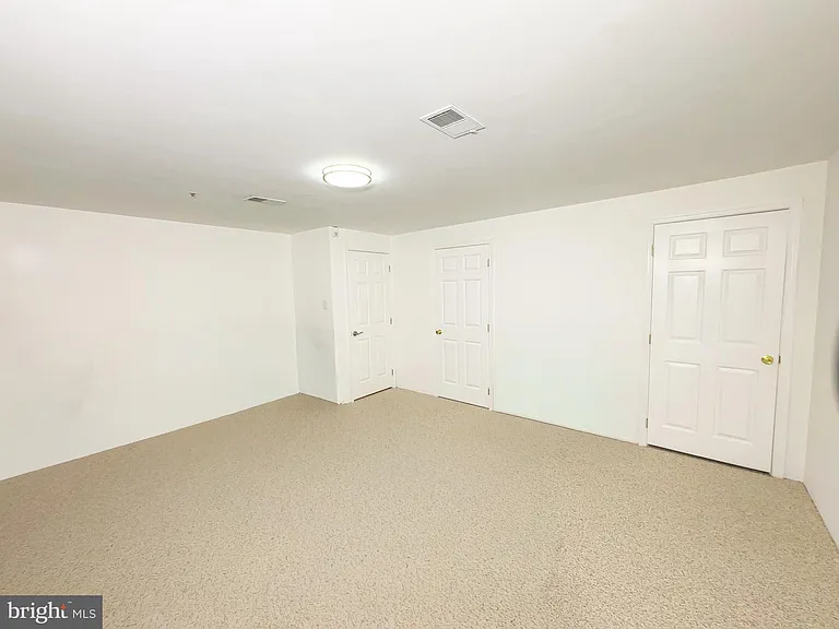 7822 Quill Point Dr — Photo 16