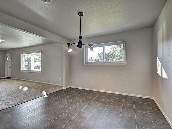 5th image of 6908 Wycliff St