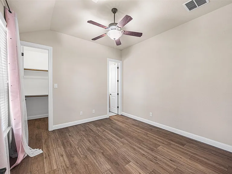 9614 Blackberry Terrace Dr — Photo 34