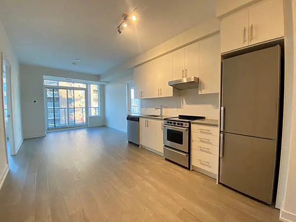 212 King William St #404 — Photo 6